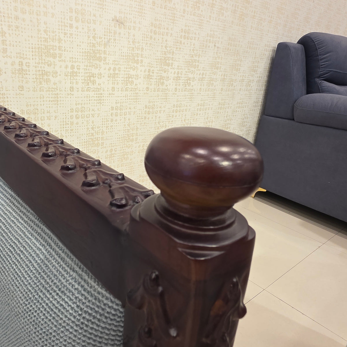 Temple carving sofa 3 + 2